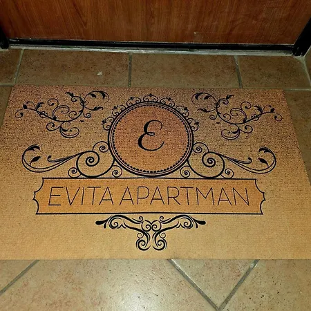 דירה Evita Szeptember 1 - Majus 31