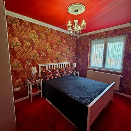 Evita Apartment *
